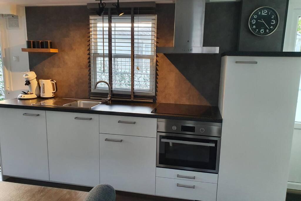 Villa Vazonics Valkenbosch 76 Oisterwijk Esterno foto